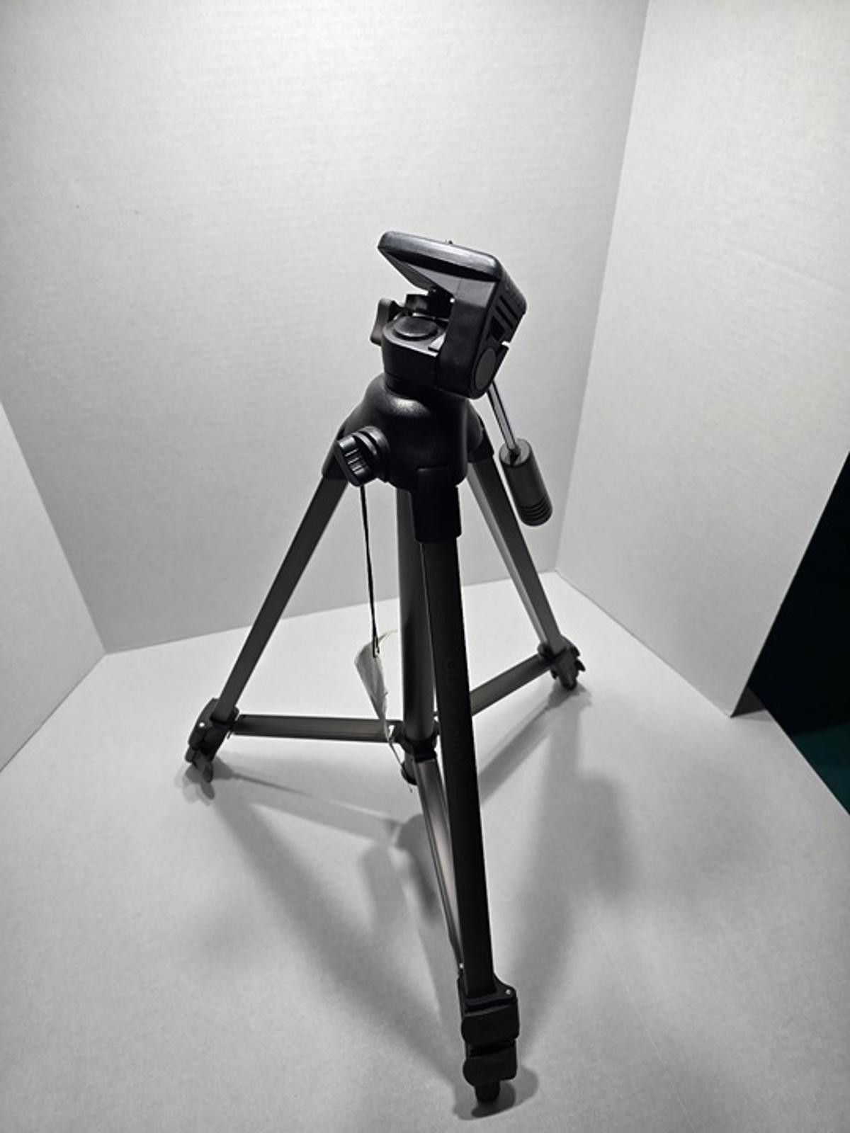 Other Quantaray: Titan II: QT II-150: Tripod: Model#: 29-166-0462 Size ONE SIZE - 4 Thumbnail
