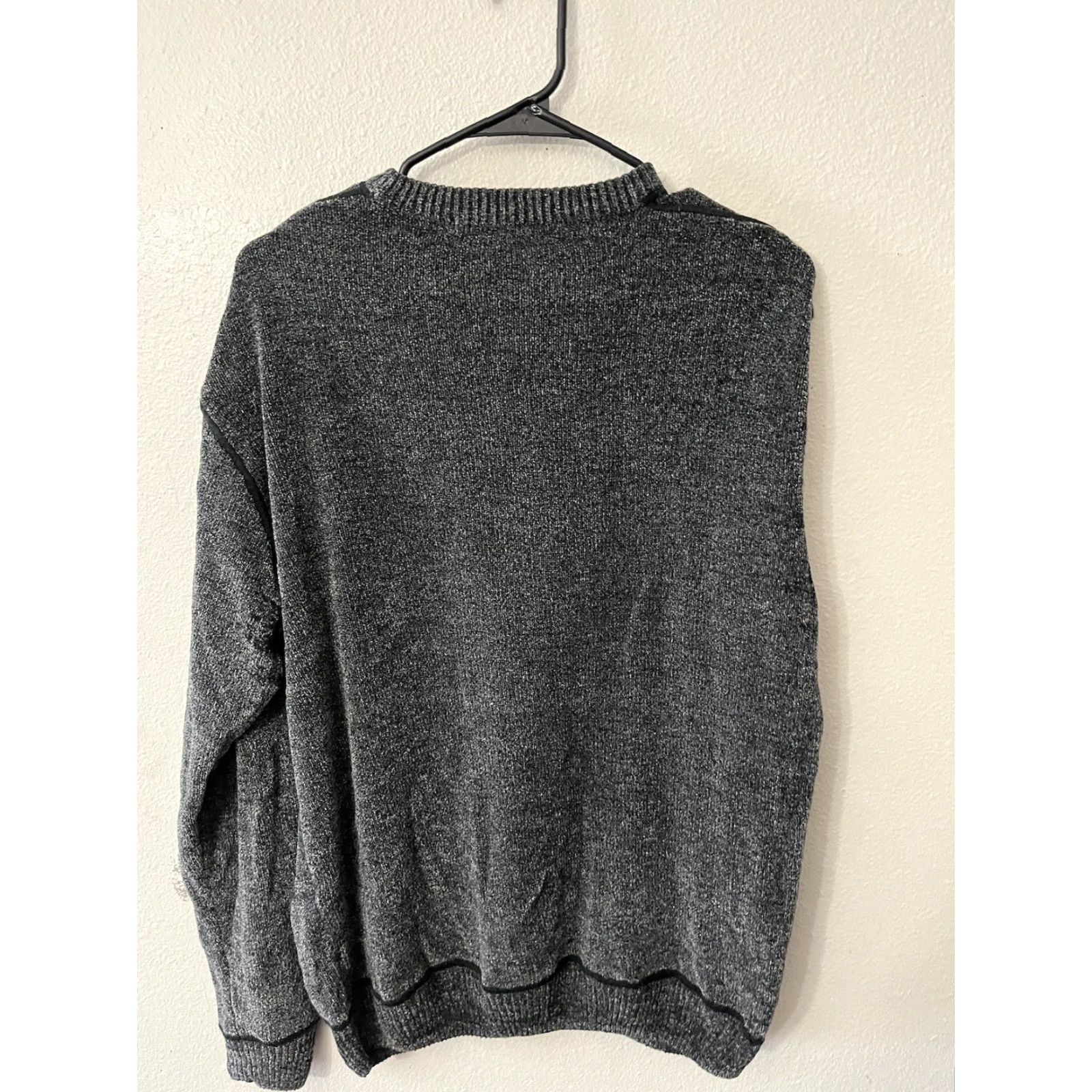 Perry Ellis Perry Ellis Gray Long Sleeve Crew Neck Pullover Sweater Shirt L Acrylic Rayon Men *Note: Original structure with brand, color, size, etc.* Size US L / EU 52-54 / 3 - 3 Thumbnail