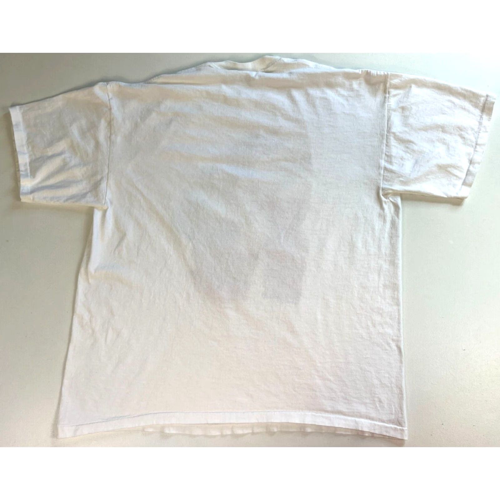 HARE VINTAGE 1993 Warner Bros Hip Hop Hare T-Shirt Signal Artwear 2XL Mens White Cotton Graphic 90s Cartoon Hip Hop Decade Shirt Size US XXL / EU 58 / 5 - 2 Thumbnail