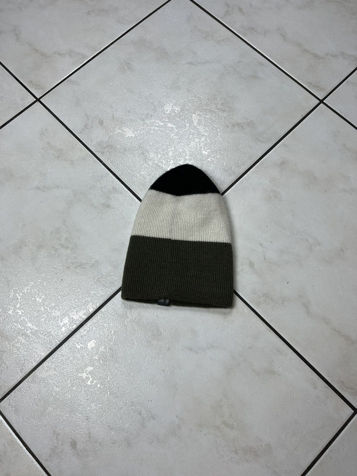 Norrona Norrona striped mid weight beanie wool hat logo triple color Size ONE SIZE - 8 Thumbnail