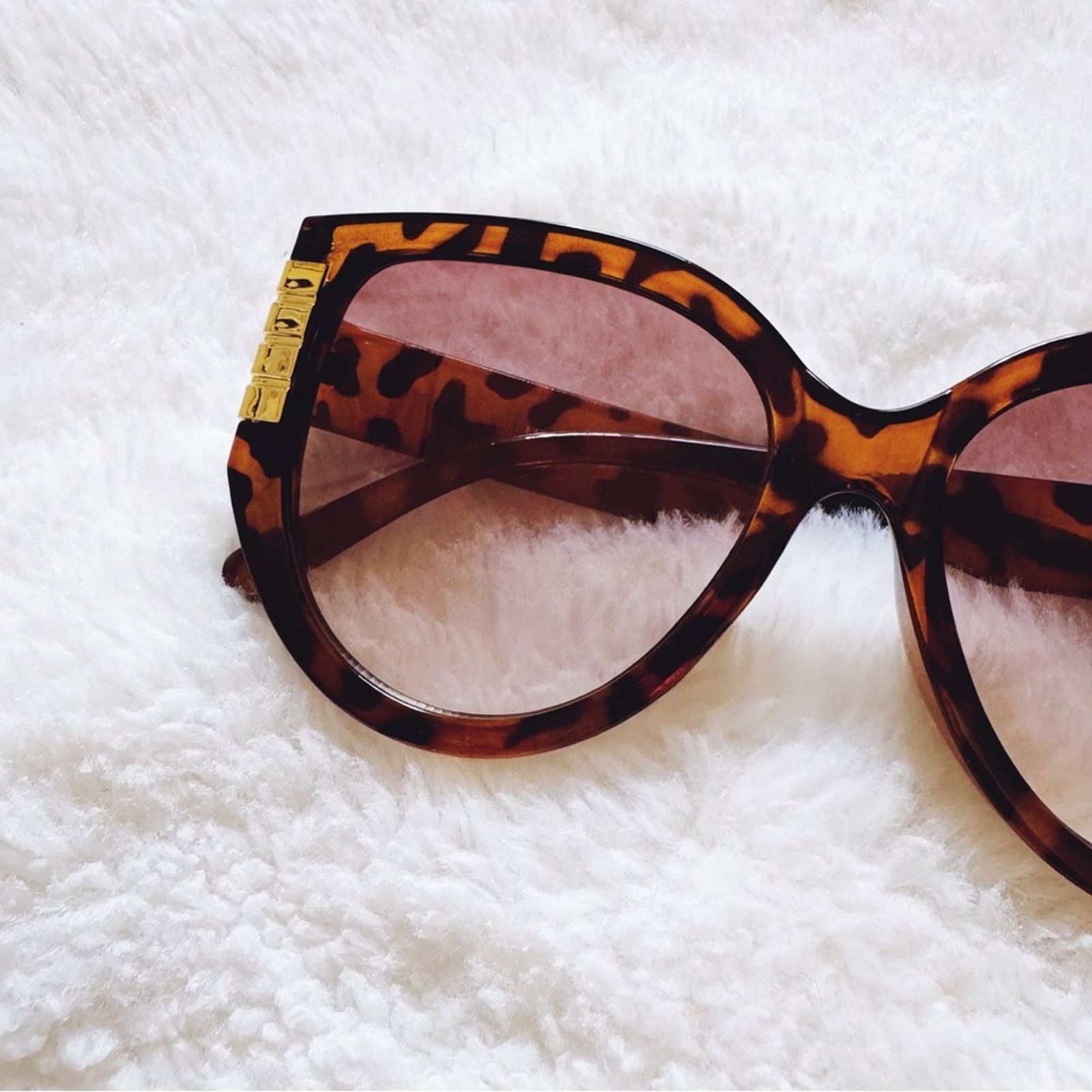 Other Rosy Tortoise Brown Cat Eye Oversized Sunglasses Size ONE SIZE - 2 Thumbnail