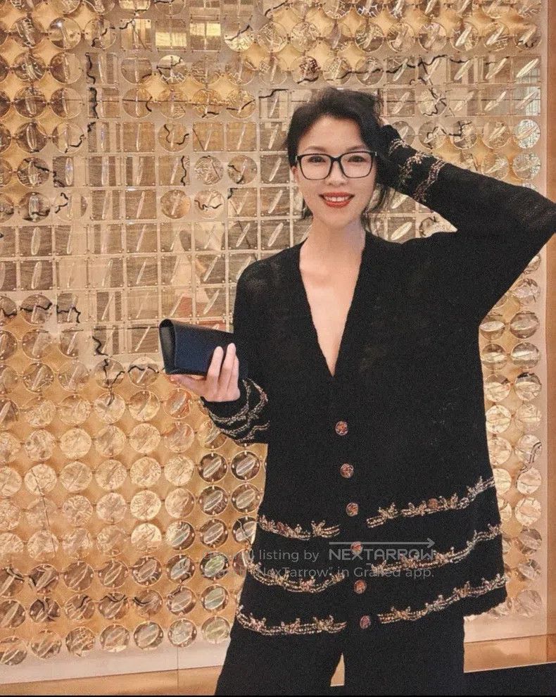Chanel Chanel 25A High-end Handicraft Series Black and Gold Embro Size XS / US 0-2 / IT 36-38 - 9 Thumbnail