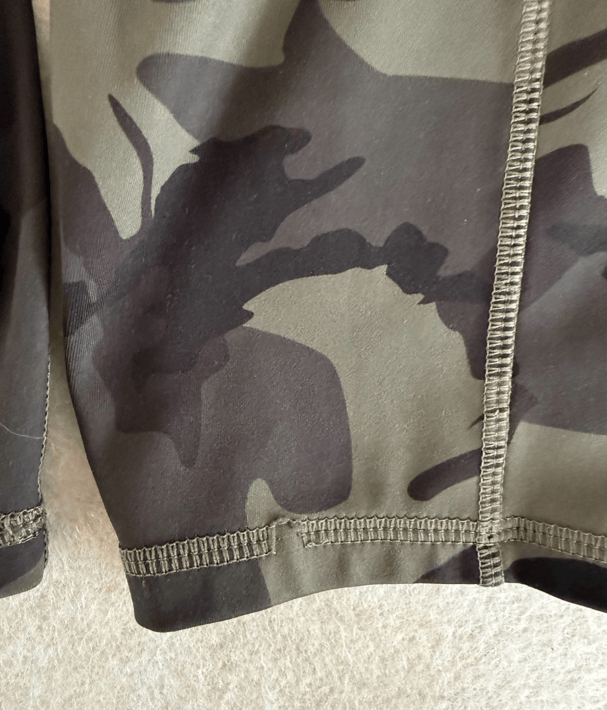 Old Navy Old Navy Womens XL Camo Leggings Stretch Activewear Pants A Size 36" / US 14 / IT 50 - 4 Thumbnail