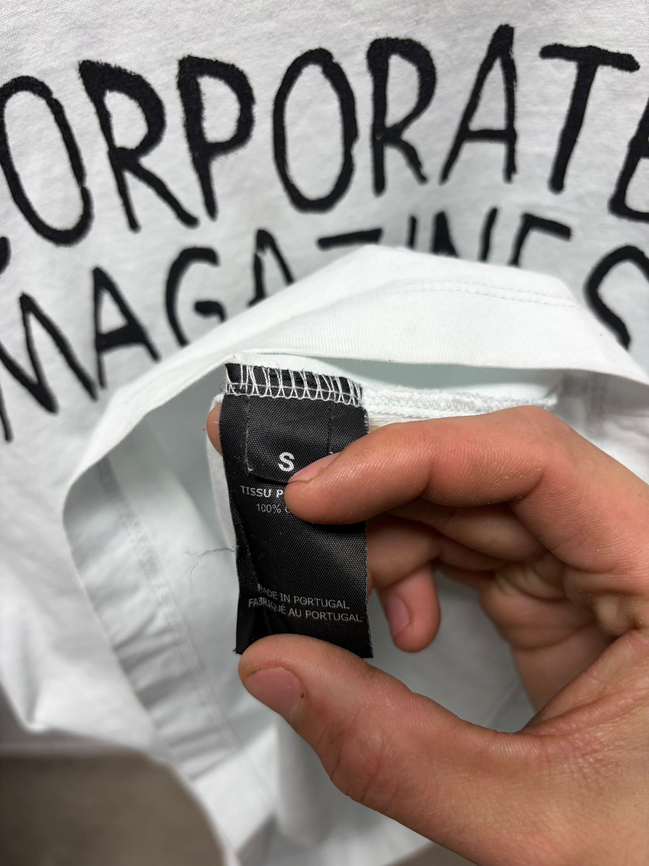 Vetements AW2020 Vetements ‘Corporate Magazines Suck’ Slogan T-Shirt Size US S / EU 44-46 / 1 - 6 Thumbnail