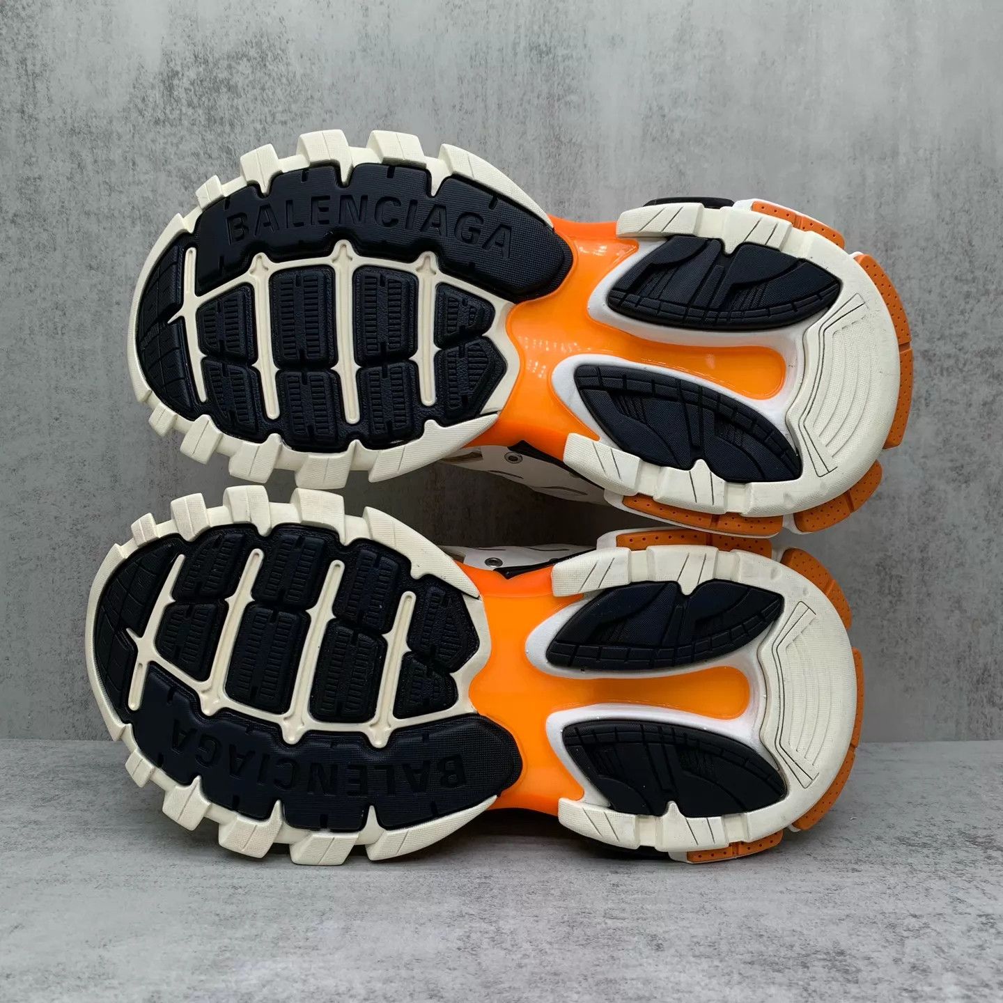 Balenciaga Balenciaga Track white orange 38 98 new box&accs Size US 7.5 / IT 37.5 - 7 Thumbnail