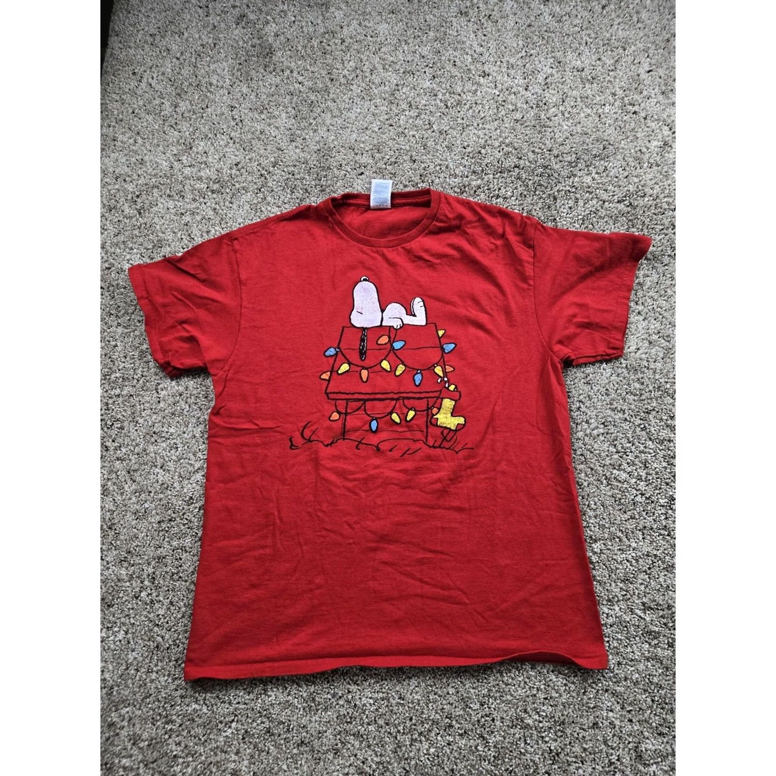 Delta Snoopy T Shirt Mens Large Christmas Lights Peanuts Holiday Short Sleeve 2019 Size US L / EU 52-54 / 3 - 2 Thumbnail