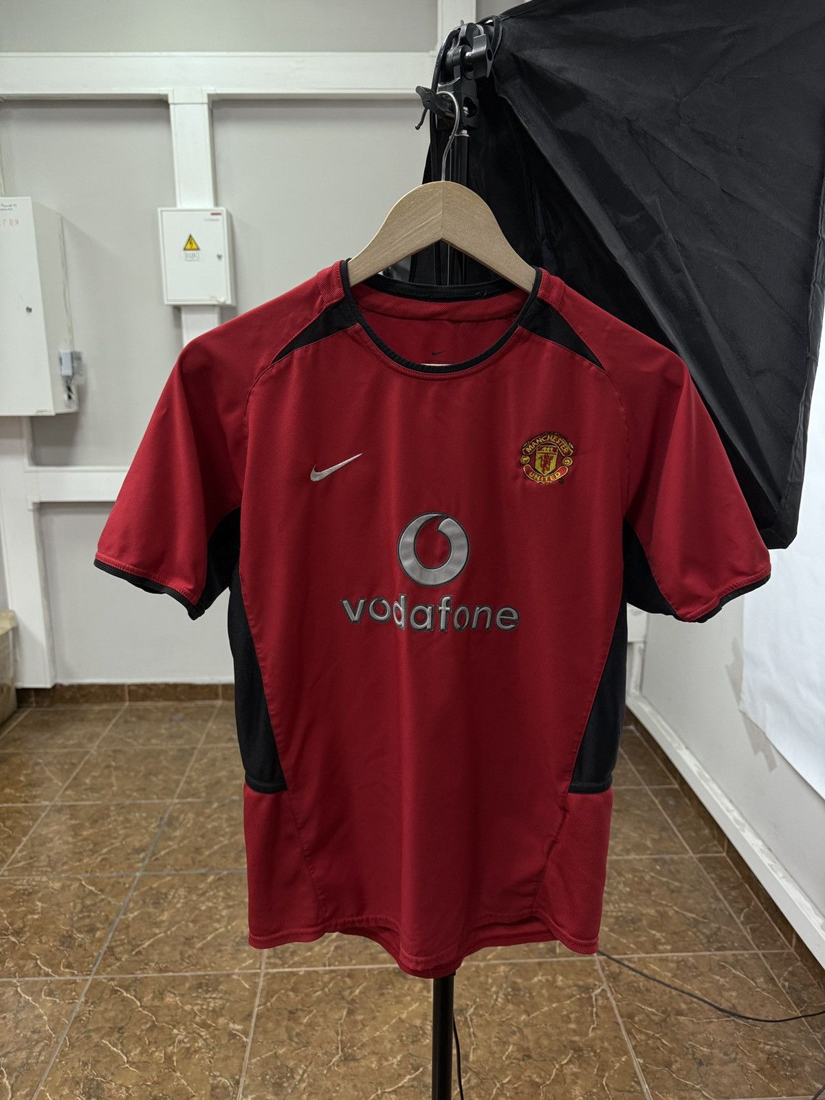 Nike 🏴󠁧󠁢󠁥󠁮󠁧󠁿 Vintage 2002 Manchester United Nike Soccer Jersey Kids Size US XS / EU 42 / 0 - 1 Thumbnail