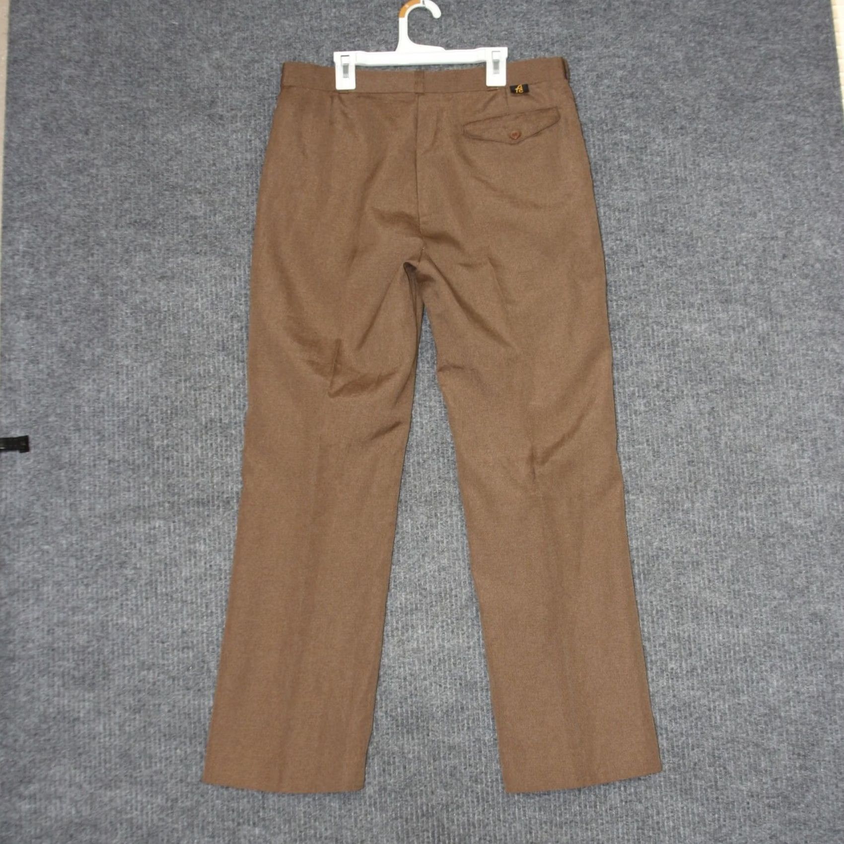 Vintage VINTAGE Atlas Mens Chino Pants Wool Polyester Brown Pleated Flat Front 33 Classic Tailored 29in Inseam Mens Workwear Casual Business Size US 33 - 3 Thumbnail