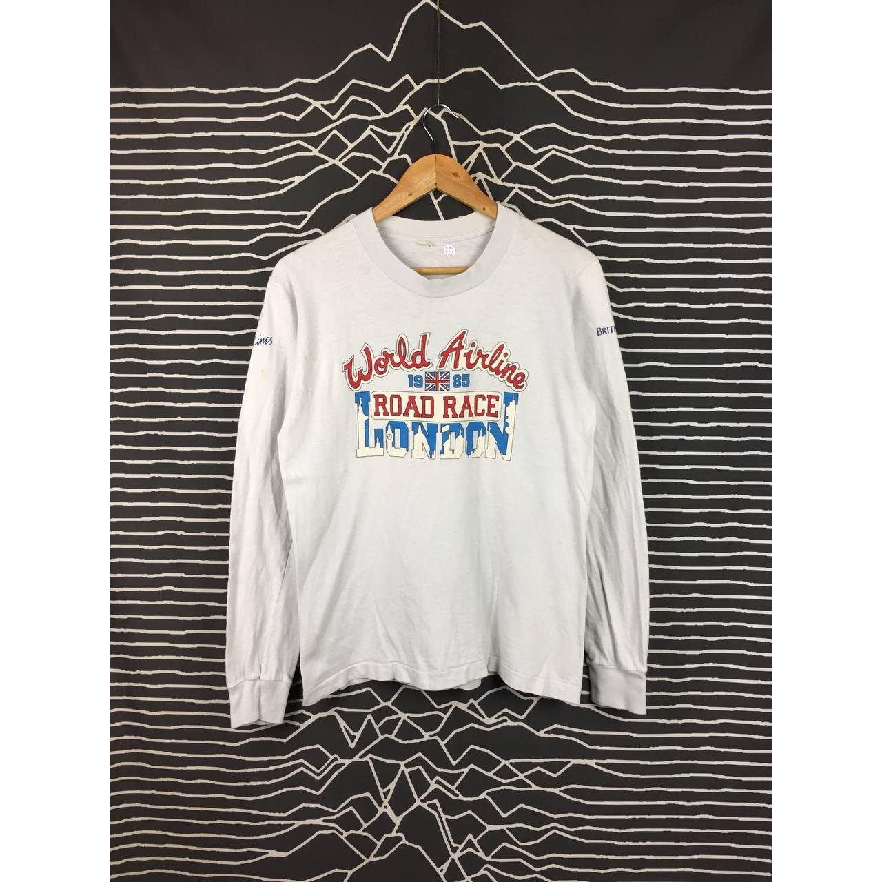 Vintage Vtg 1985 WARR World Airline Road Race London Longsleeve Tee Size US S / EU 44-46 / 1 - 1 Thumbnail