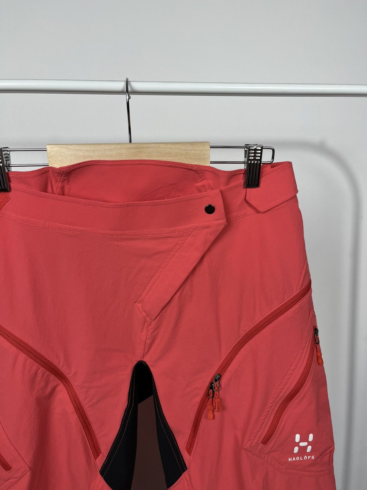 Haglofs Haglofs Ardent Outdoor Hiking Shorts Women’s M Size 30" / US 8 / IT 44 - 4 Thumbnail