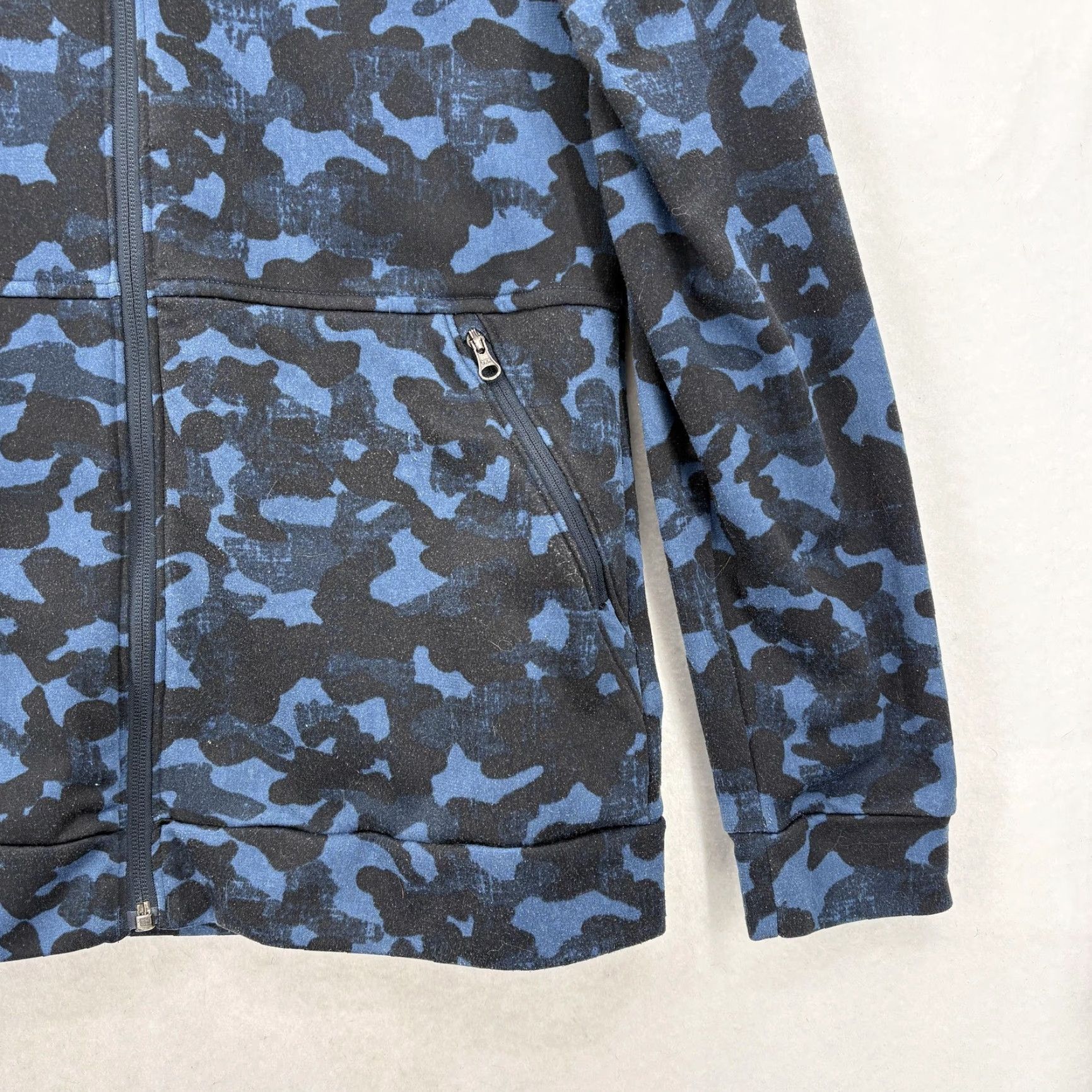 The North Face The North Face Fleece Jacket Womens Medium Blue Camo Full Zip Hiking Trail Camp Size M / US 6-8 / IT 42-44 - 3 Thumbnail