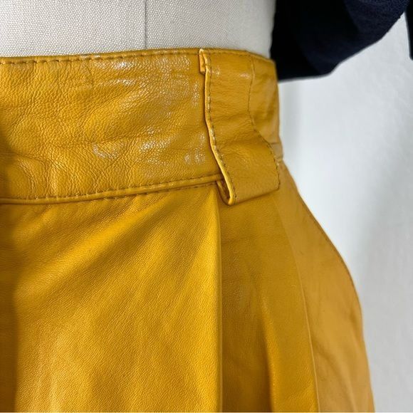 Vintage VTG Cedars Leather Shorts High Rise Size 27" / US 4 / IT 40 - 4 Thumbnail
