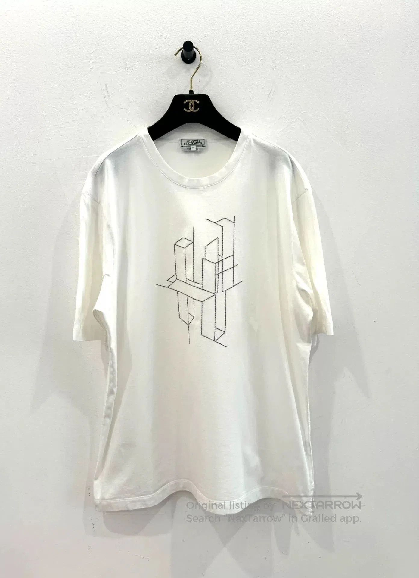 Hermes Hermes Men's White 3D Cube Short. Size US XL / EU 56 / 4 - 1 Thumbnail