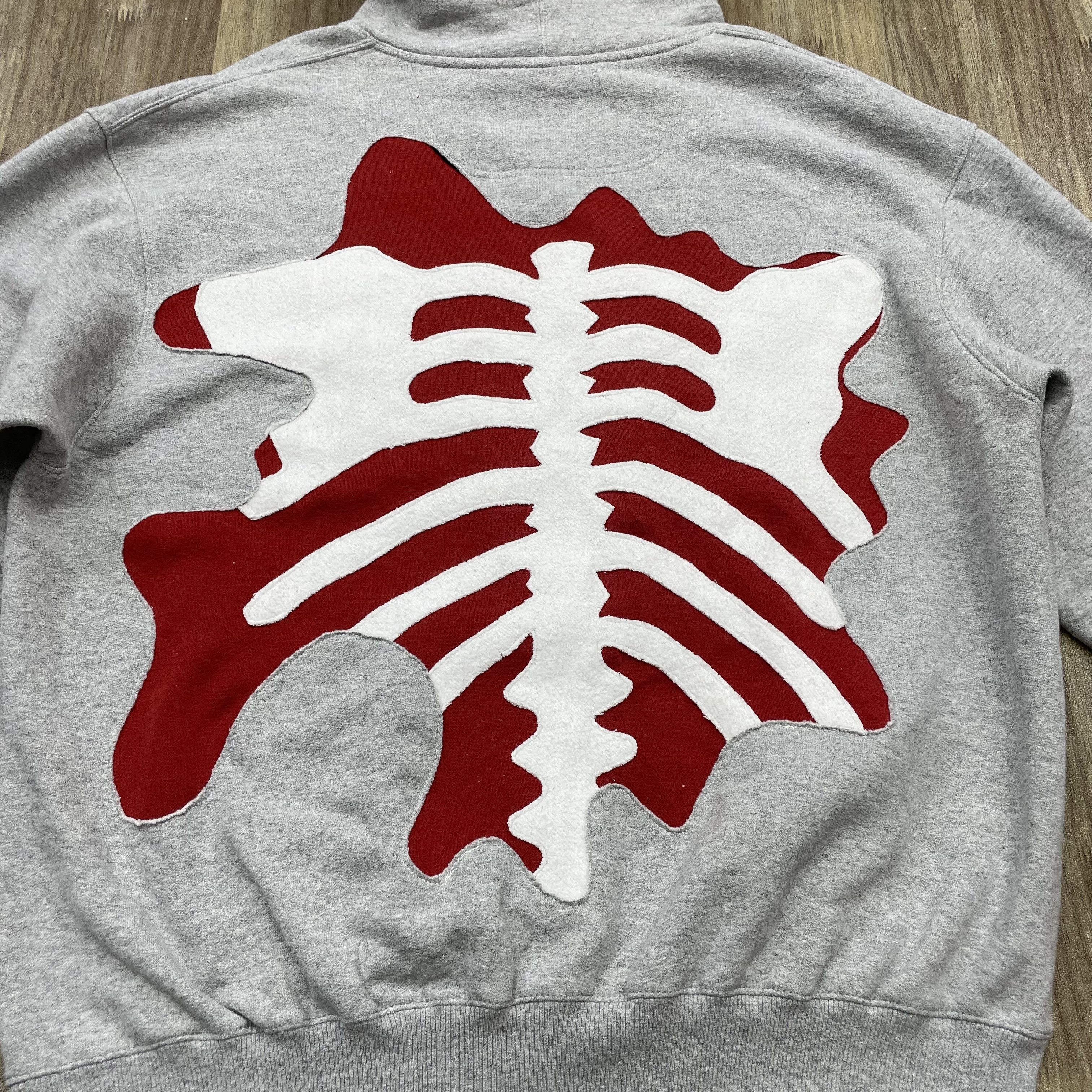 Vintage Custom Reworked Champion Skeleton Heart Patchwork Hoodie Size US L / EU 52-54 / 3 - 5 Thumbnail