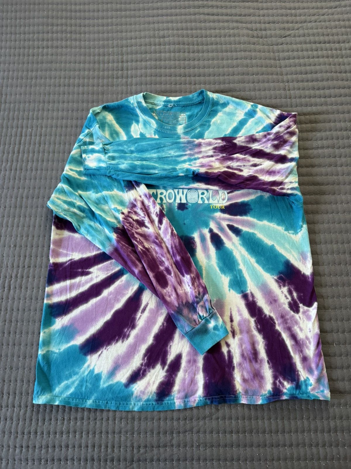 Travis Scott Travis Scott ASTROWORLD Tour Tie Dye Size US XL / EU 56 / 4 - 3 Thumbnail
