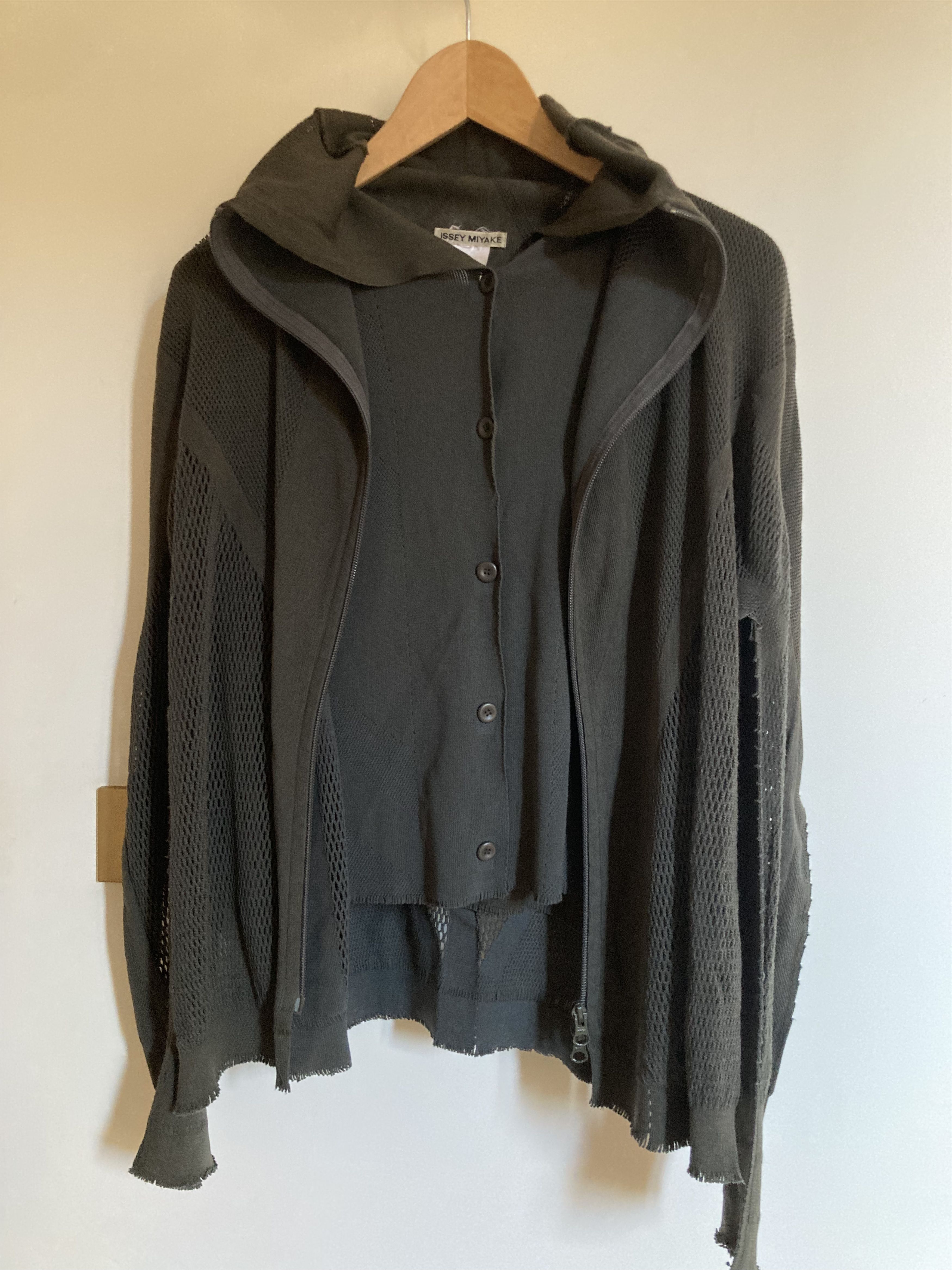 Issey Miyake Issey Miyake A-POC archive hooded knit jacket Size S / US 4 / IT 40 - 2 Thumbnail