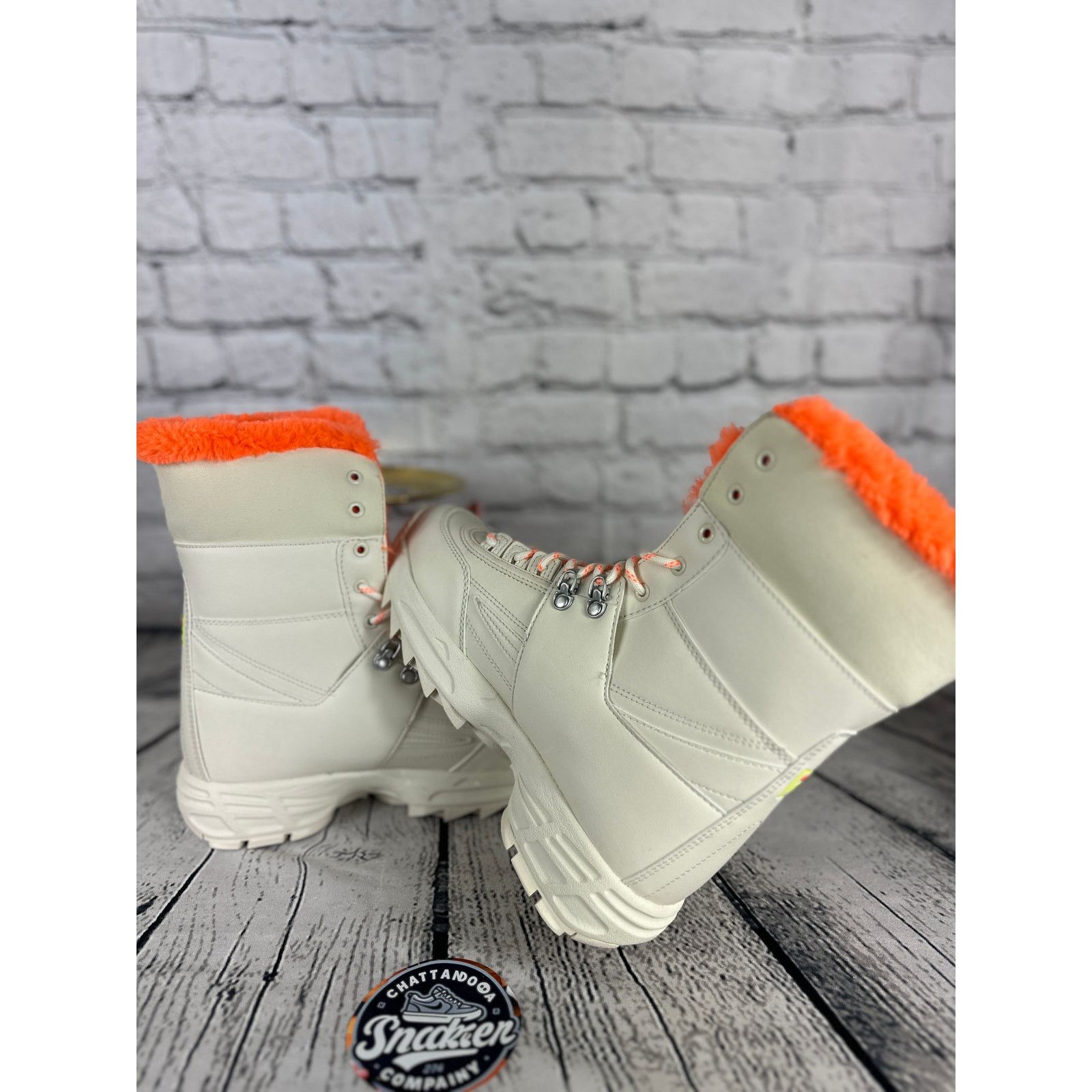 Fila Fila Disruptor Snow Boots Womens 9 Orange Shearling Winter Size US 9 / IT 39 - 7 Thumbnail
