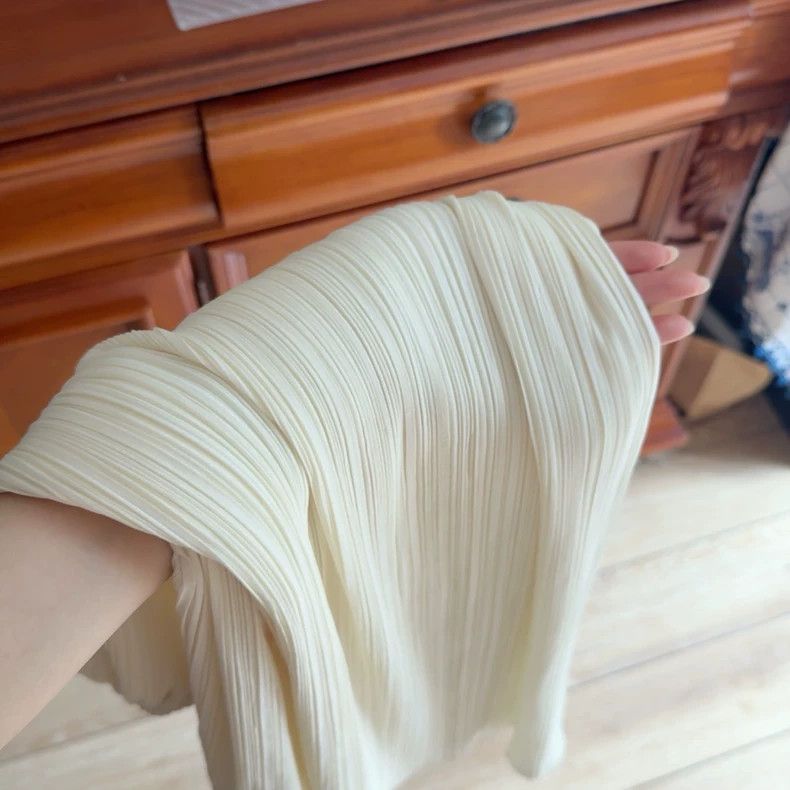 Issey Miyake Issey Miyake size:1 Milkshake white pleated straight skirt Size 22" - 1 Thumbnail