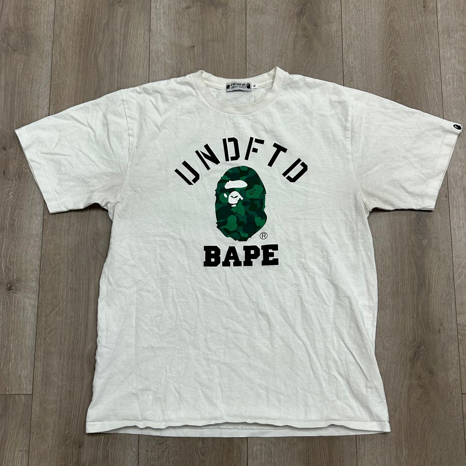 Bape 2020 Bape Undefeated return of the bape Tee T Shirt Size XL Size US XL / EU 56 / 4 - 1 Thumbnail