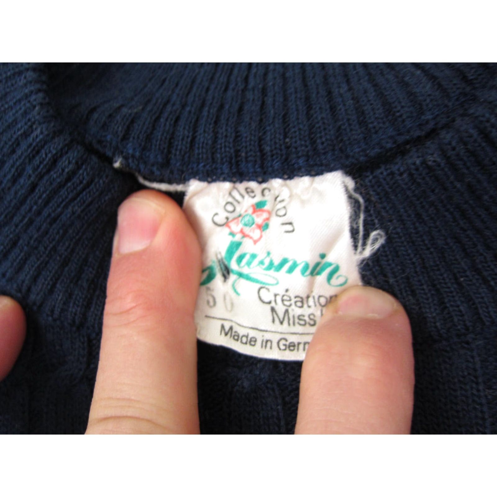 Vintage VINTAGE German Sweater Womens L Blue Wool Polyester Made in Germany Knit 90s Pullover Crew Neck Long Sleeve Crew Neck Women USA 32-34 Size L / US 10 / IT 46 - 6 Thumbnail