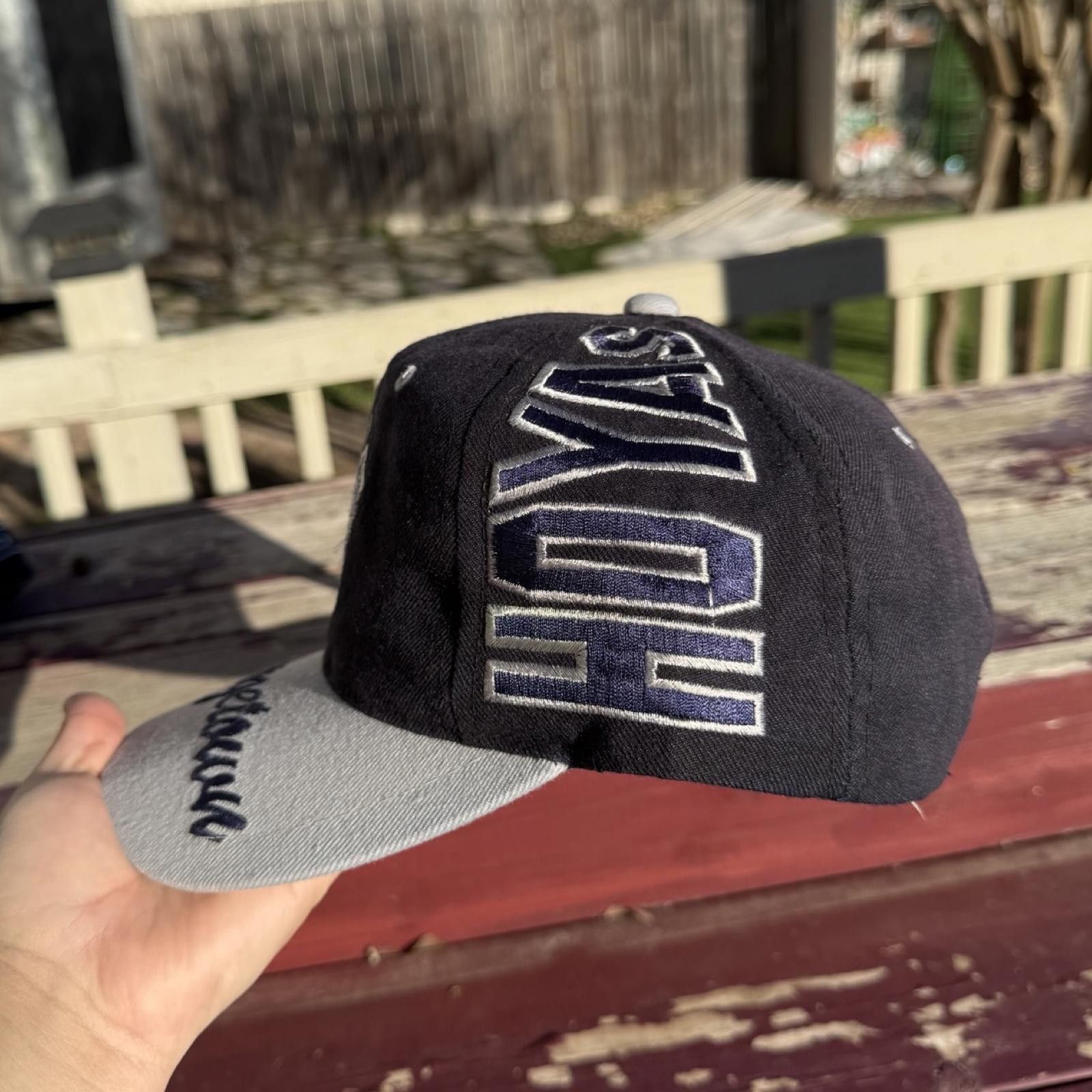Designer 90s Georgetown University Hat Size ONE SIZE - 2 Thumbnail