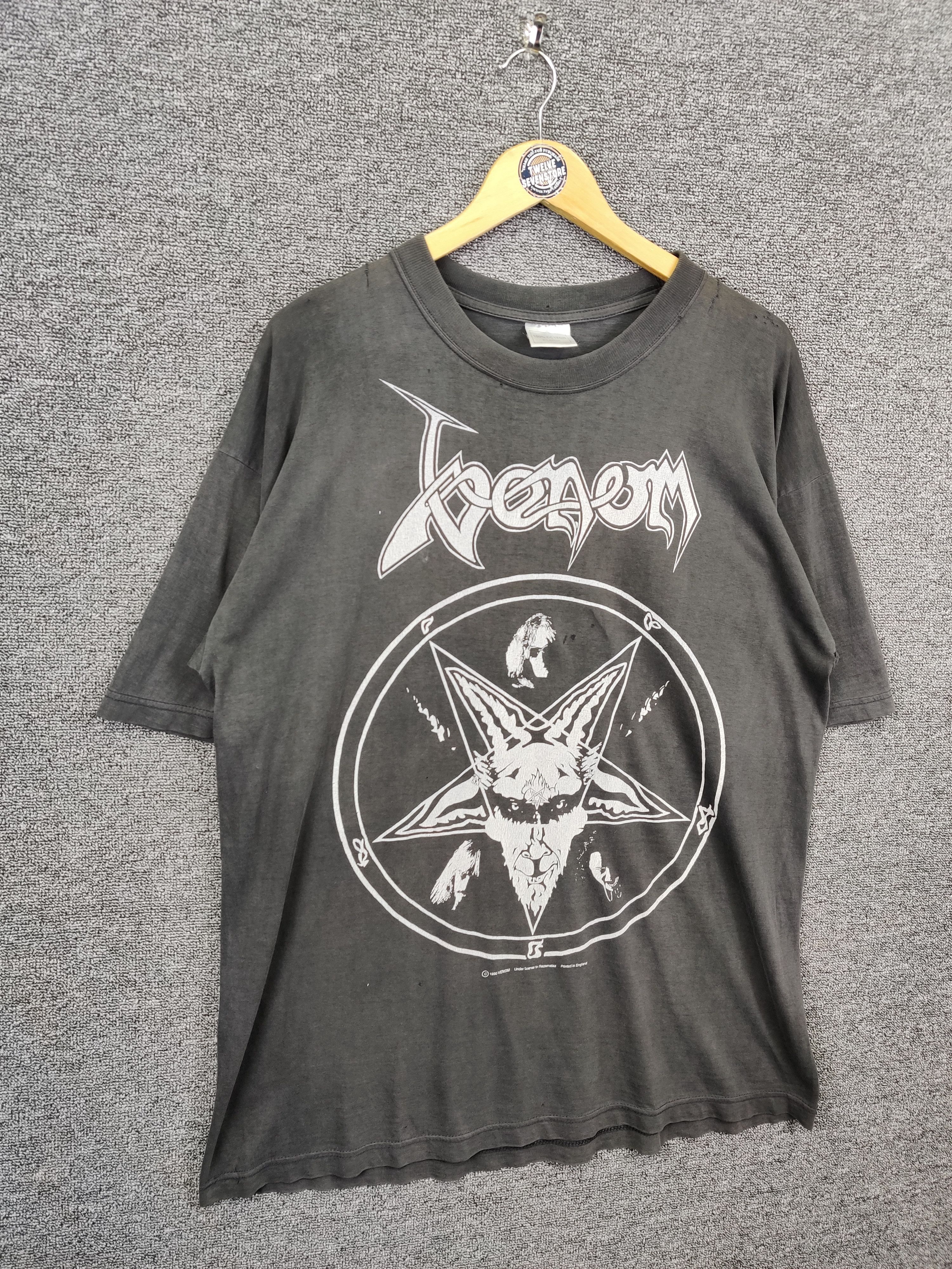 Band Tees Vintage 90s Venom Metal Band Tee Tshirt Size US XL / EU 56 / 4 - 5 Thumbnail