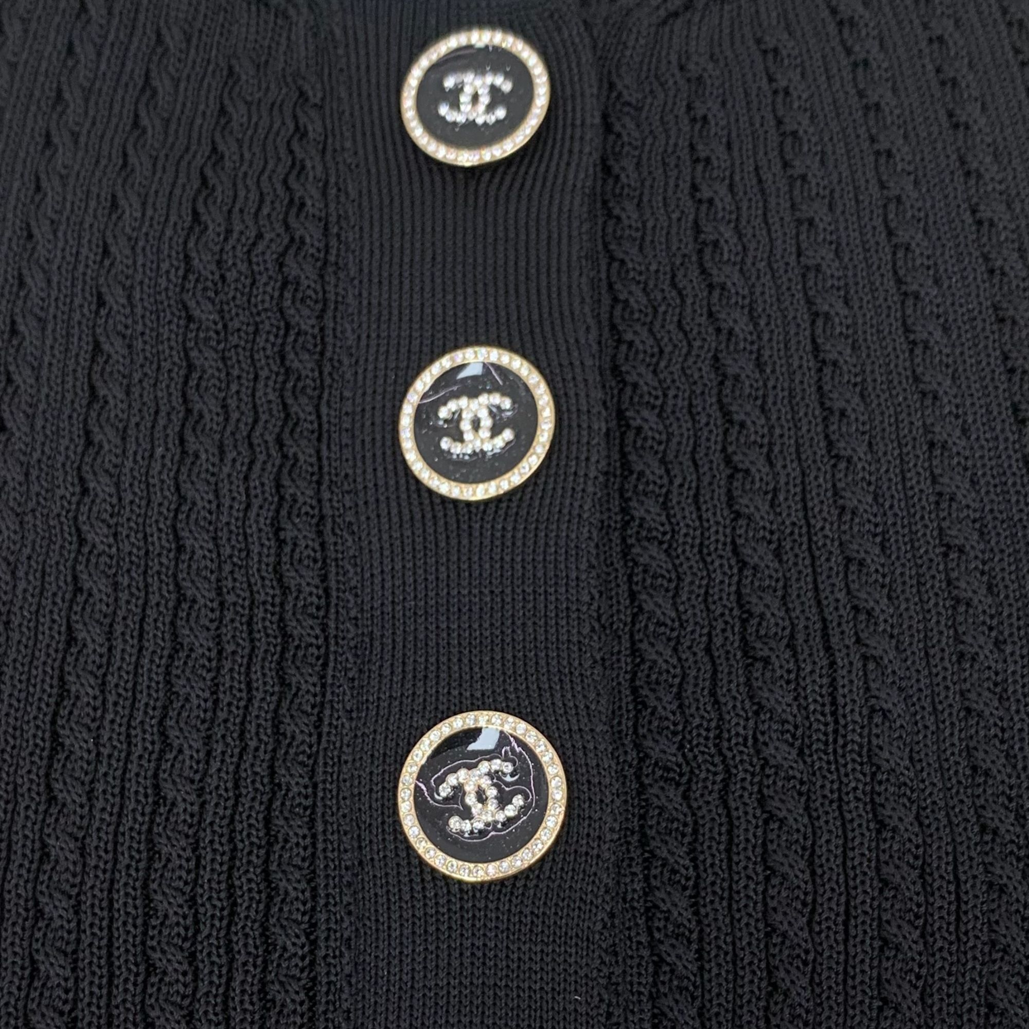 Chanel Chanel Black Knit Camisole With CC Diamond Buttons & Logo De Size S / US 4 / IT 40 - 4 Thumbnail