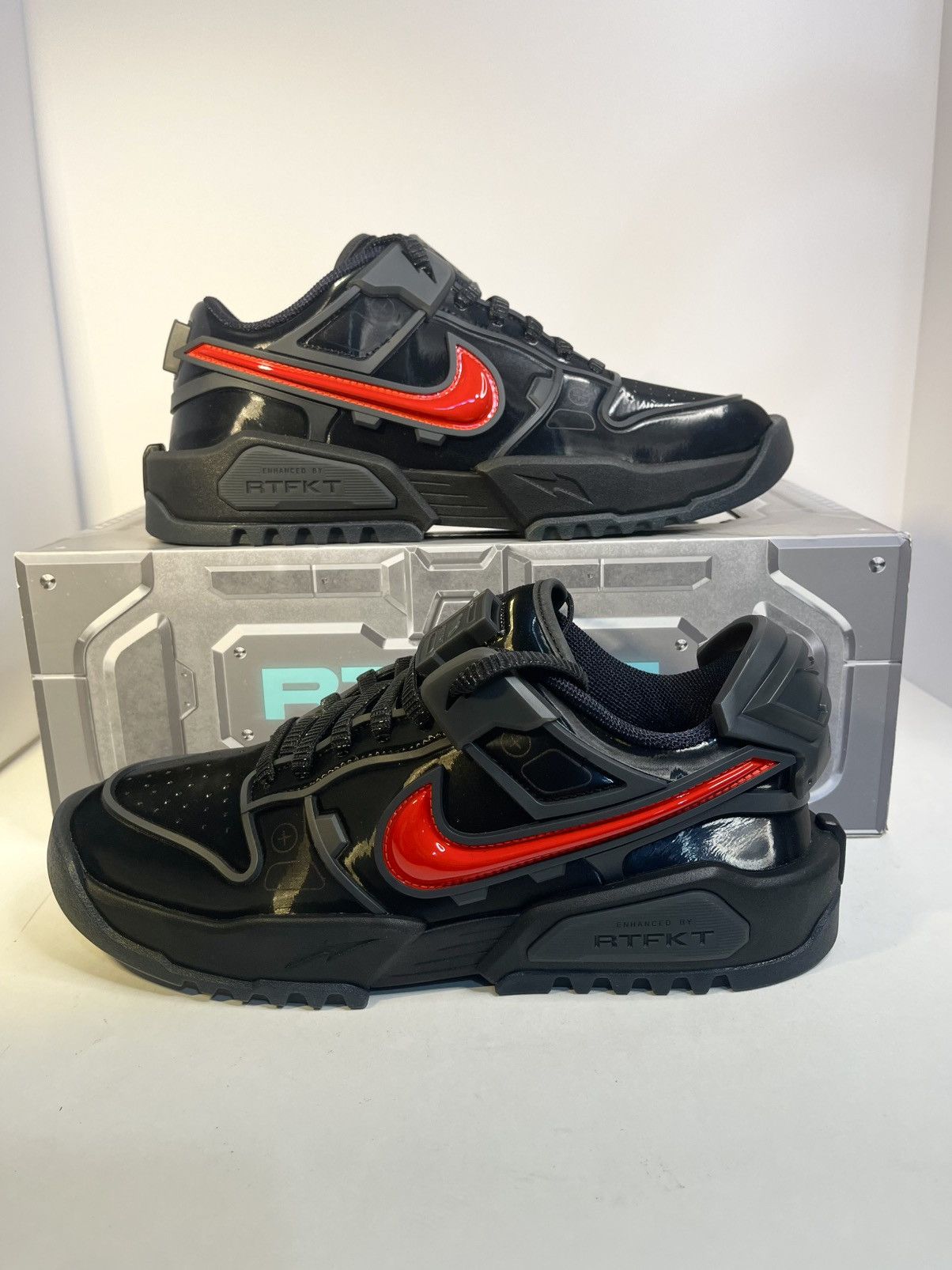Nike Nike RTFKT x Dunk Genesis Low Clone X 1 / 5849 Size 9.5 Mens Size US 9.5 / EU 42-43 - 1 Thumbnail