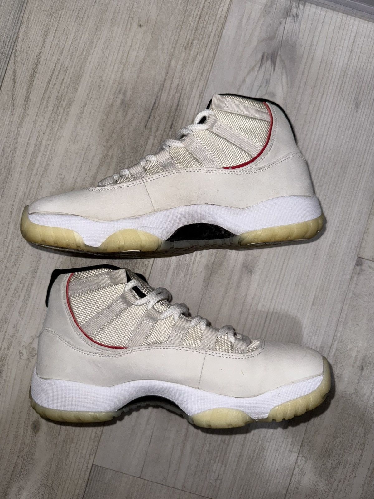 Jordan Brand Air Jordan 11 Retro Platinum Tint Size US 8 / EU 41 - 3 Thumbnail