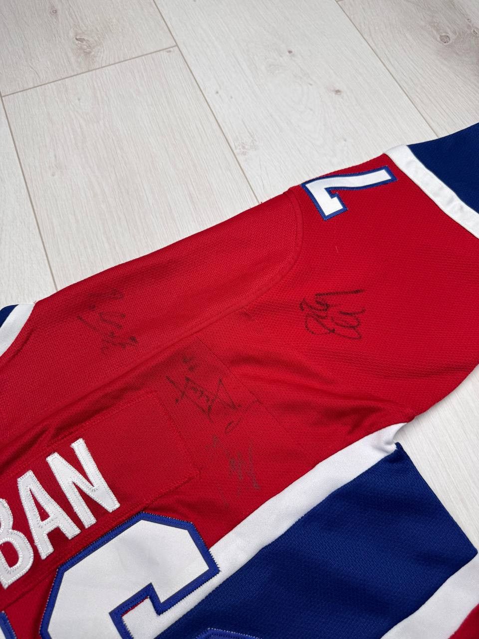 NHL × Reebok SIGNED Reebok NHL Montreal Canadiens Hockey Jersey Youth Size US XS / EU 42 / 0 - 14 Thumbnail