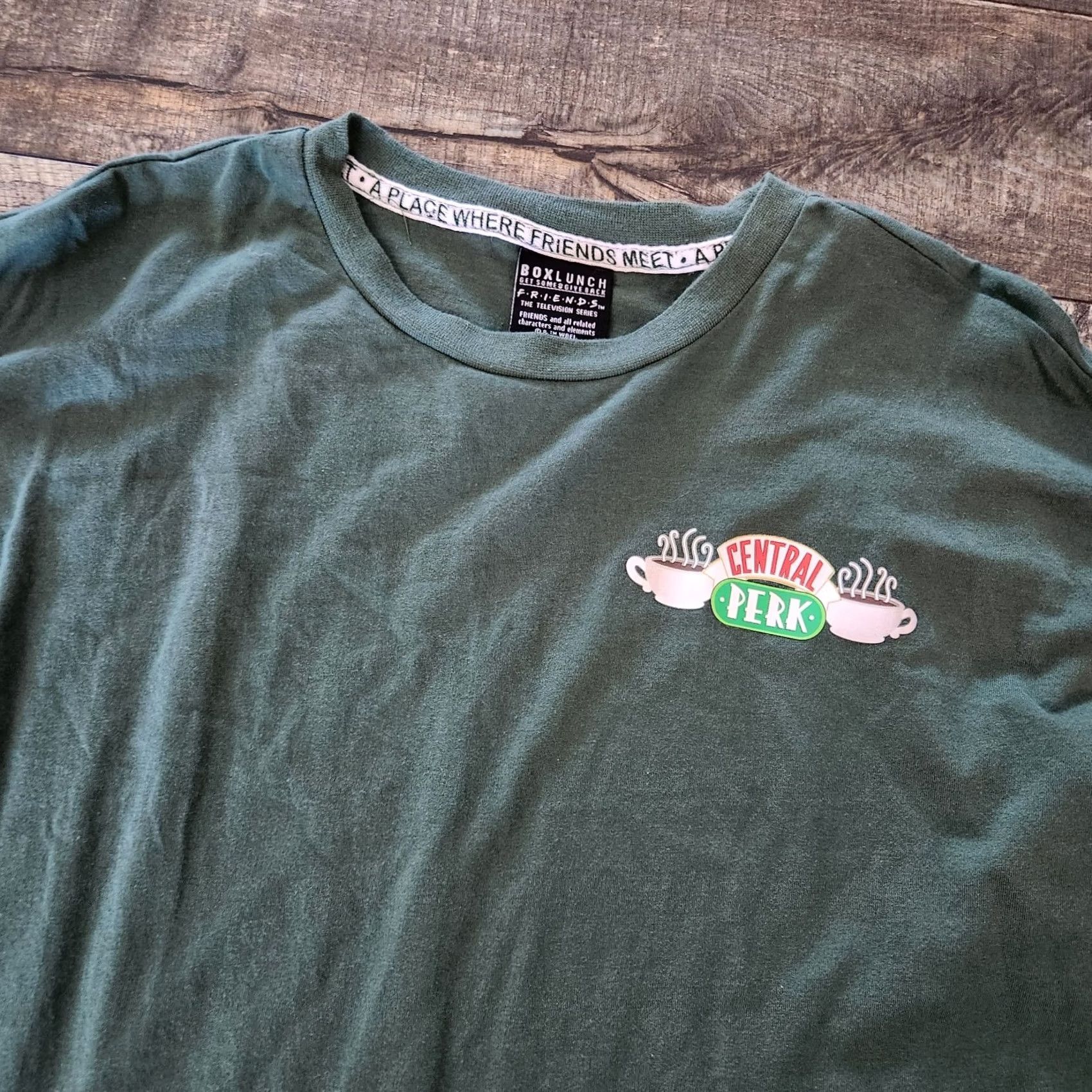 Vintage Friends Central Perk Long Sleeve T-Shirt Tee Size S Green Official Boxlunch Unisex Adults Crew Neck Logo Pattern Solid 2020s Vintage: No Size US S / EU 44-46 / 1 - 7 Thumbnail