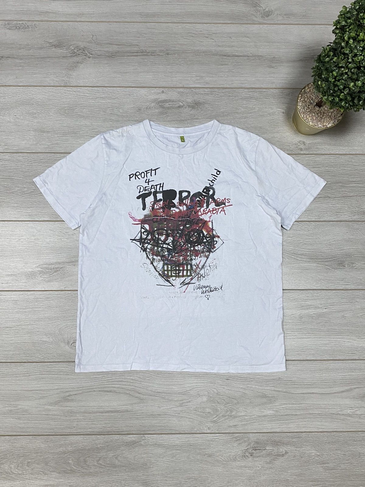 Vivienne Westwood Vivienne Westwood Terror RARE vintage big print t-shirt Size US XL / EU 56 / 4 - 1 Thumbnail