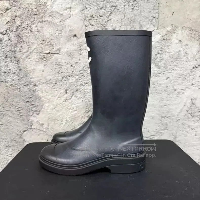 Chanel Chanel Rain Boots with Protective Coating. Size US 7.5 / EU 40-41 - 3 Thumbnail