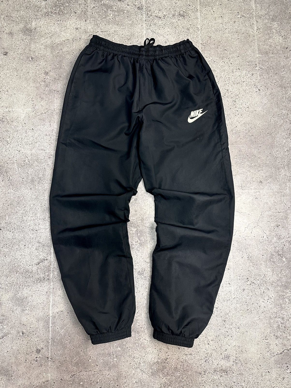 Nike Nike swoosh joggers black track pants y2k hype streetwear Size US 32 / EU 48 - 2 Thumbnail