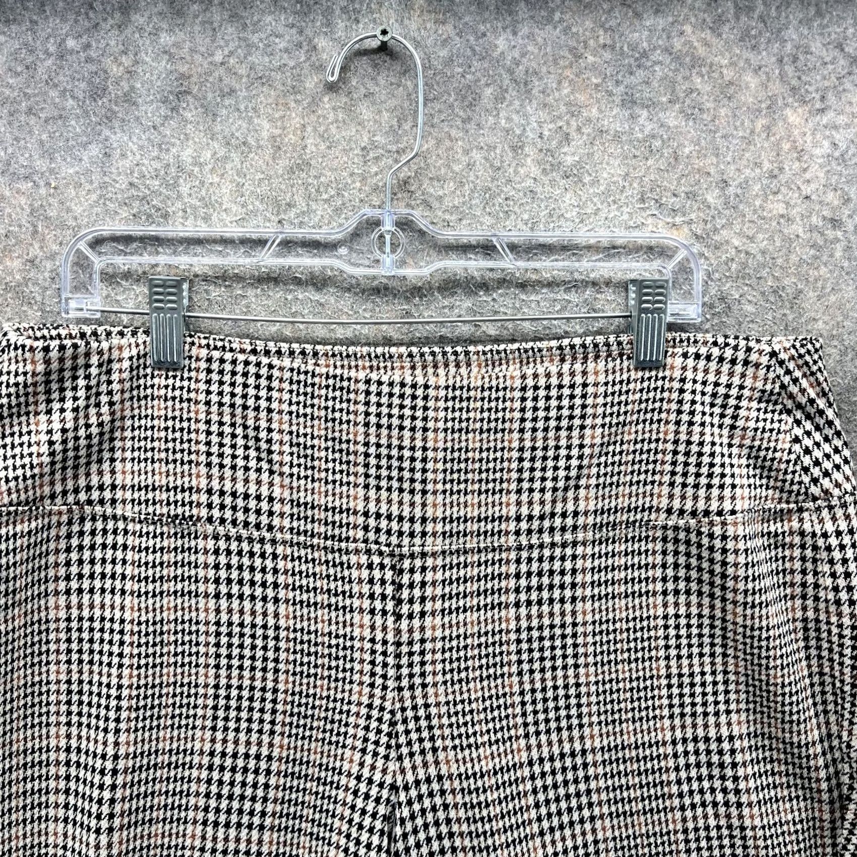 J. Jill J. Jill Pants Womens XL Petite Multicolor Check Cropped Tapered Pull On Knit Wearever Collection Pockets Elastic Waist Size 40" / US 18 - 6 Thumbnail