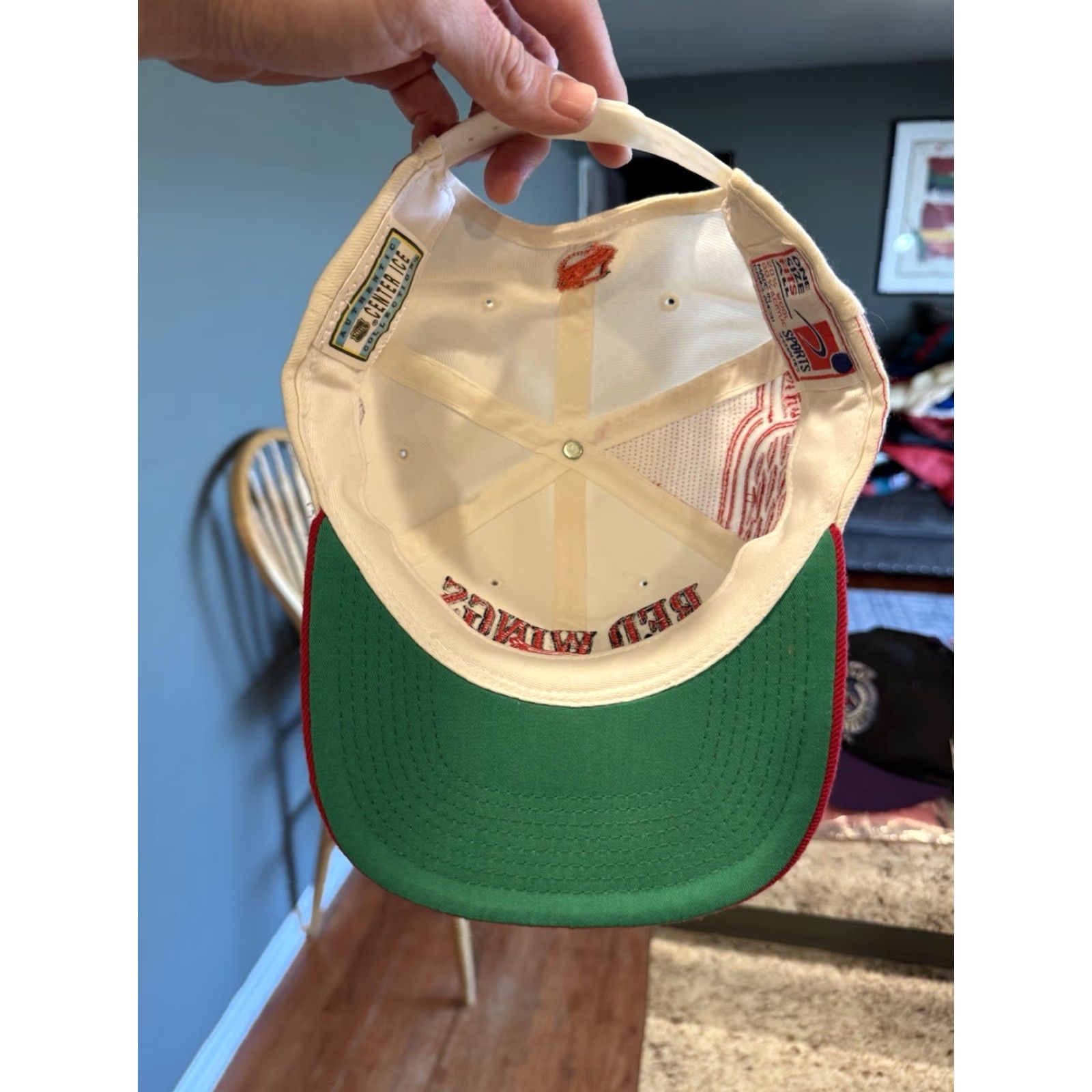 Sports Specialties VINTAGE 90s Detroit Red Wings Sports Specialties Laser SnapBack Hat Cap Signed Mens One Size White Adjustable Cap Size ONE SIZE - 6 Thumbnail