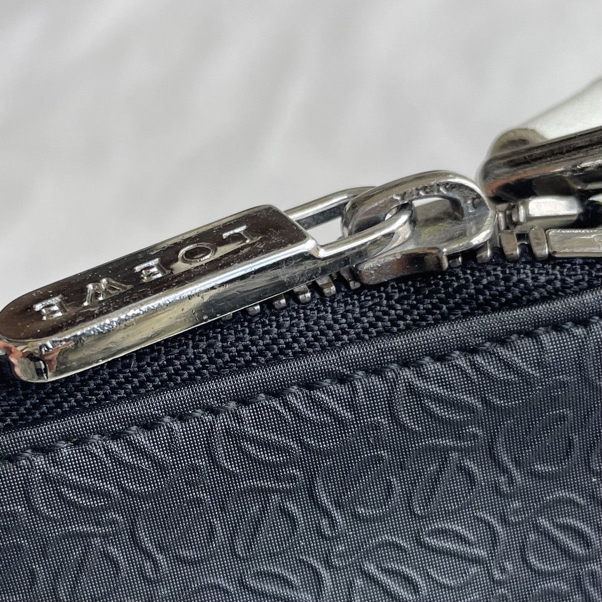 Loewe Loewe Repeat Anagram Embossed Unisex Crossbody Size ONE SIZE - 14 Thumbnail