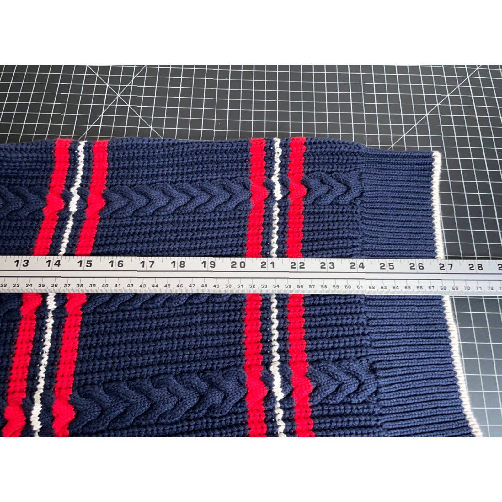 J.Crew VINTAGE J.Crew Sweater Pullover Cable Knit Adult Medium Men’s Fall Winter Dark Blue Red Stripe Unworn Size US M / EU 48-50 / 2 - 6 Thumbnail