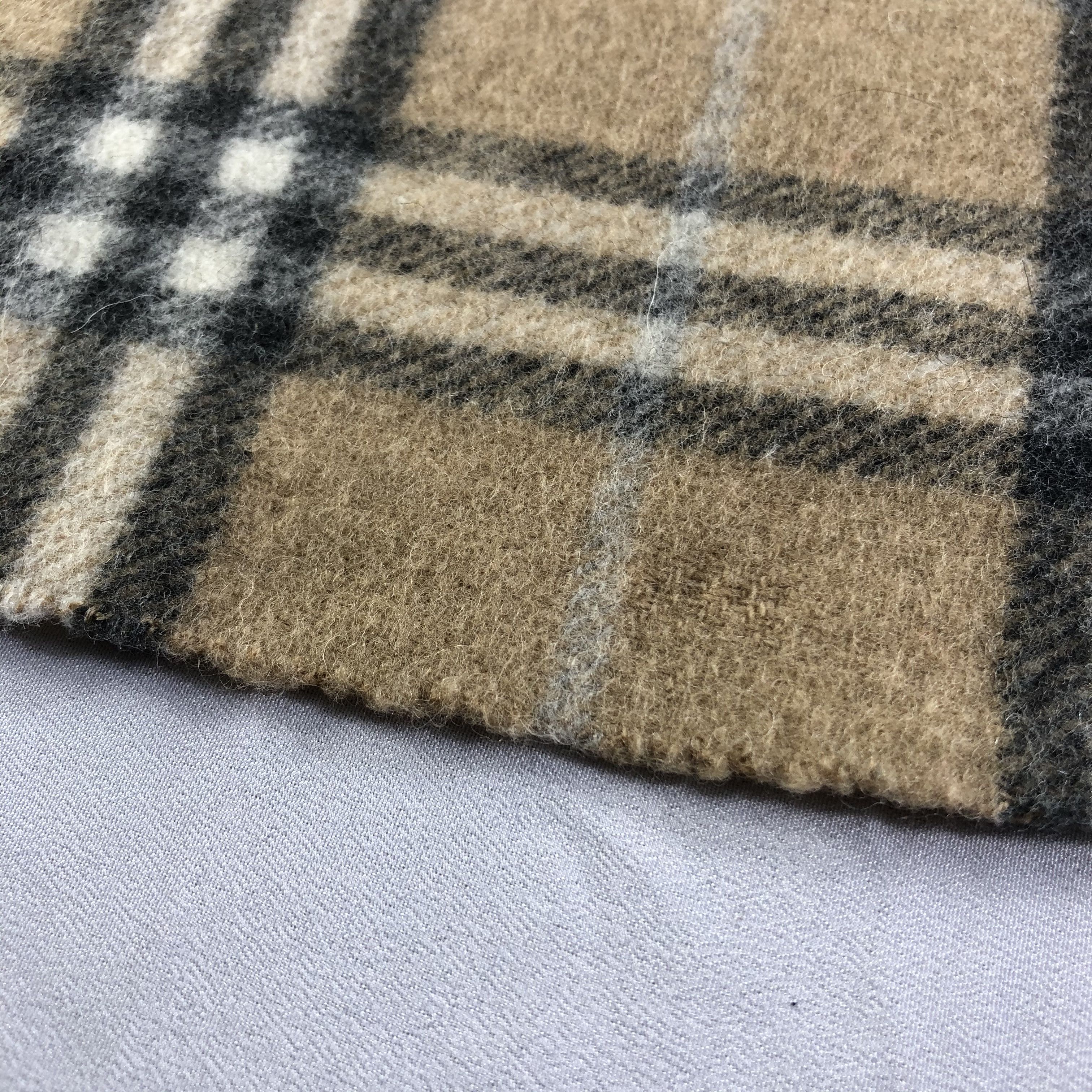 Burberry Burberrys Wool Scarf Muffler Neckwear V2401 Size ONE SIZE - 9 Thumbnail