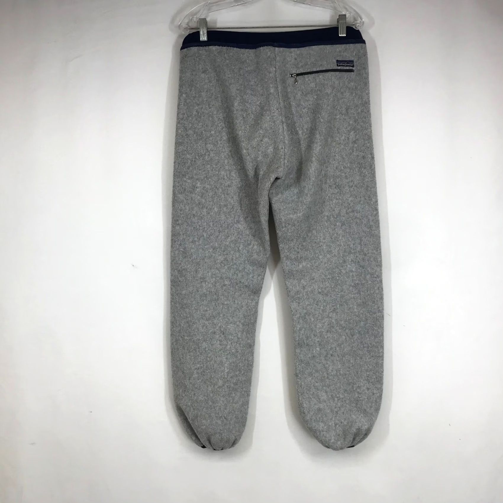 Patagonia VINTAGE Patagonia Synchilla Fleece Pants Mens M Gray Navy Trim USA Joggers Size US 31 - 4 Thumbnail