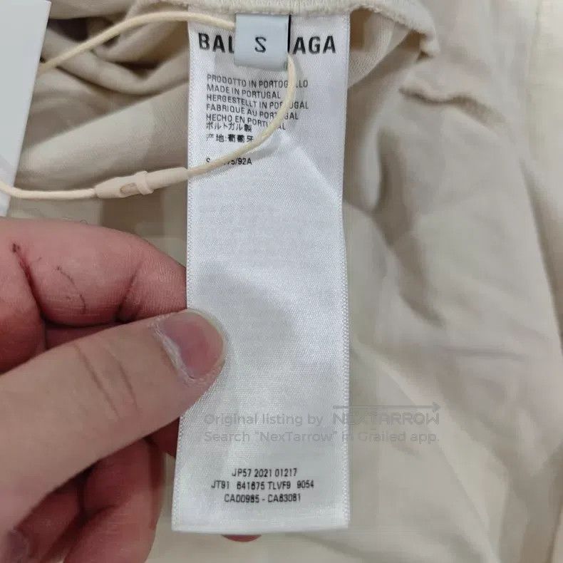 Balenciaga Balenciaga Round Ring Embroidered Short Sleeve Size US S / EU 44-46 / 1 - 7 Thumbnail