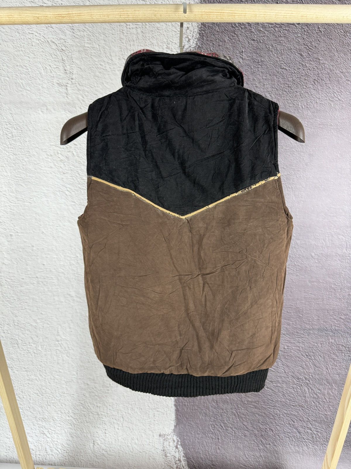 Untitled Artworks Artworks Insight Co. Ltd Japan reversible check velvet vest Size US M / EU 48-50 / 2 - 4 Thumbnail