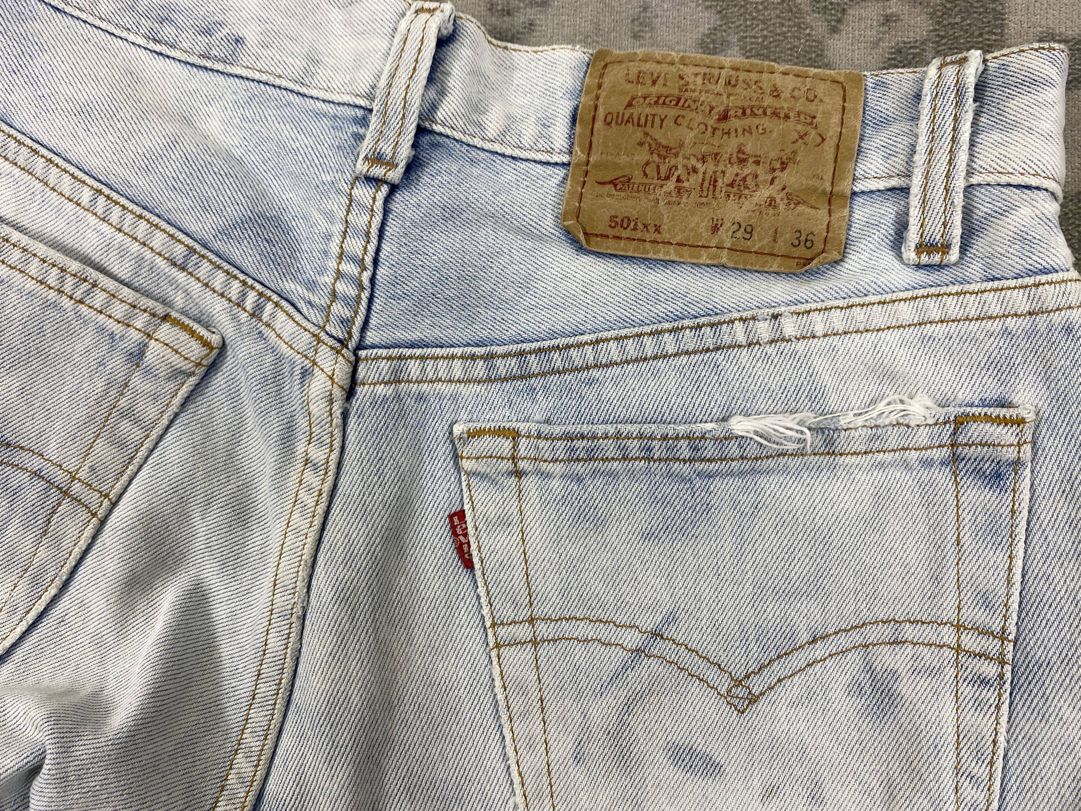 Levi's 90s Distressed Blue Vintage Levi's 501 Jeans 28x27.5- JN3916 Size US 28 / EU 44 - 12 Thumbnail