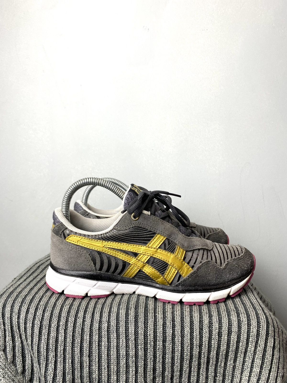 Asics Onitsuka Tiger ASICS Low Top Sneakers Kiko Kostadinov Size US 6 / IT 36 - 8 Thumbnail