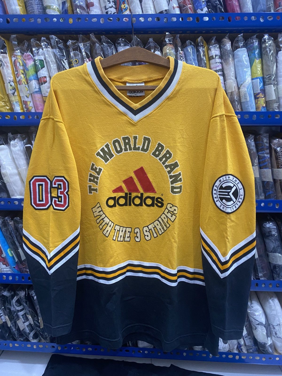 Adidas VINTAGE ADIDAS TEES Size US L / EU 52-54 / 3 - 1 Thumbnail
