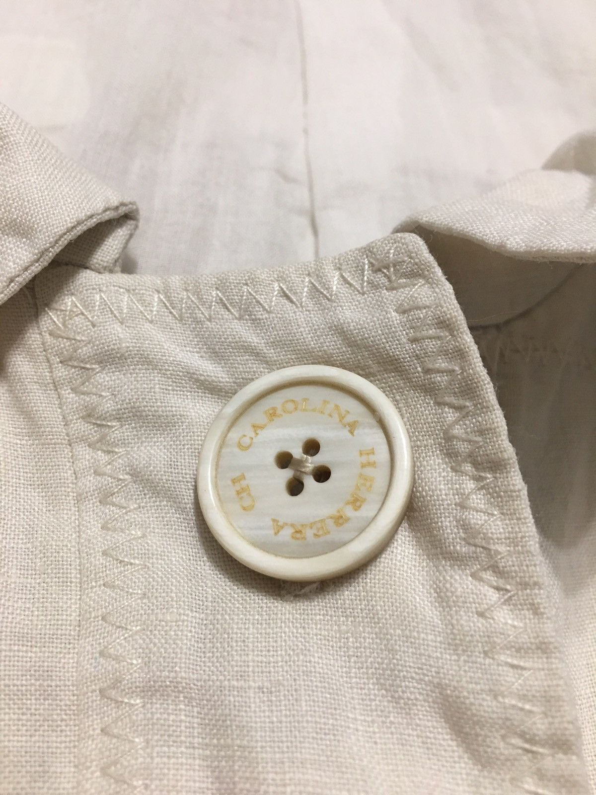 Carolina Herrera Carolina Herrera Beige Linen Vintage Light Jacket Size 8 Size S / US 4 / IT 40 - 8 Thumbnail
