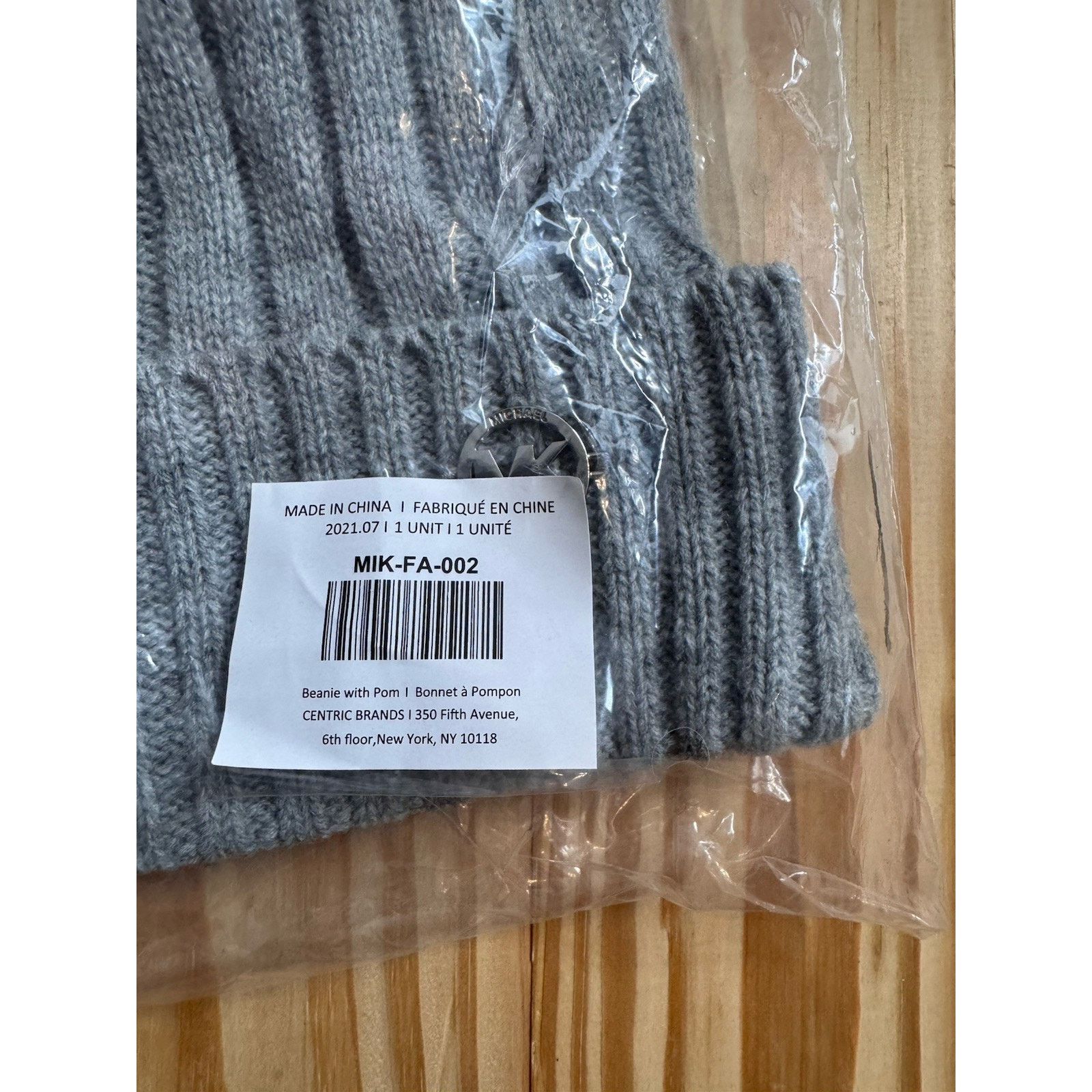 Michael Kors NWT Michael Michael Kors Gray Knit Beanie Pom Pom MK OS Hat Size ONE SIZE - 4 Thumbnail
