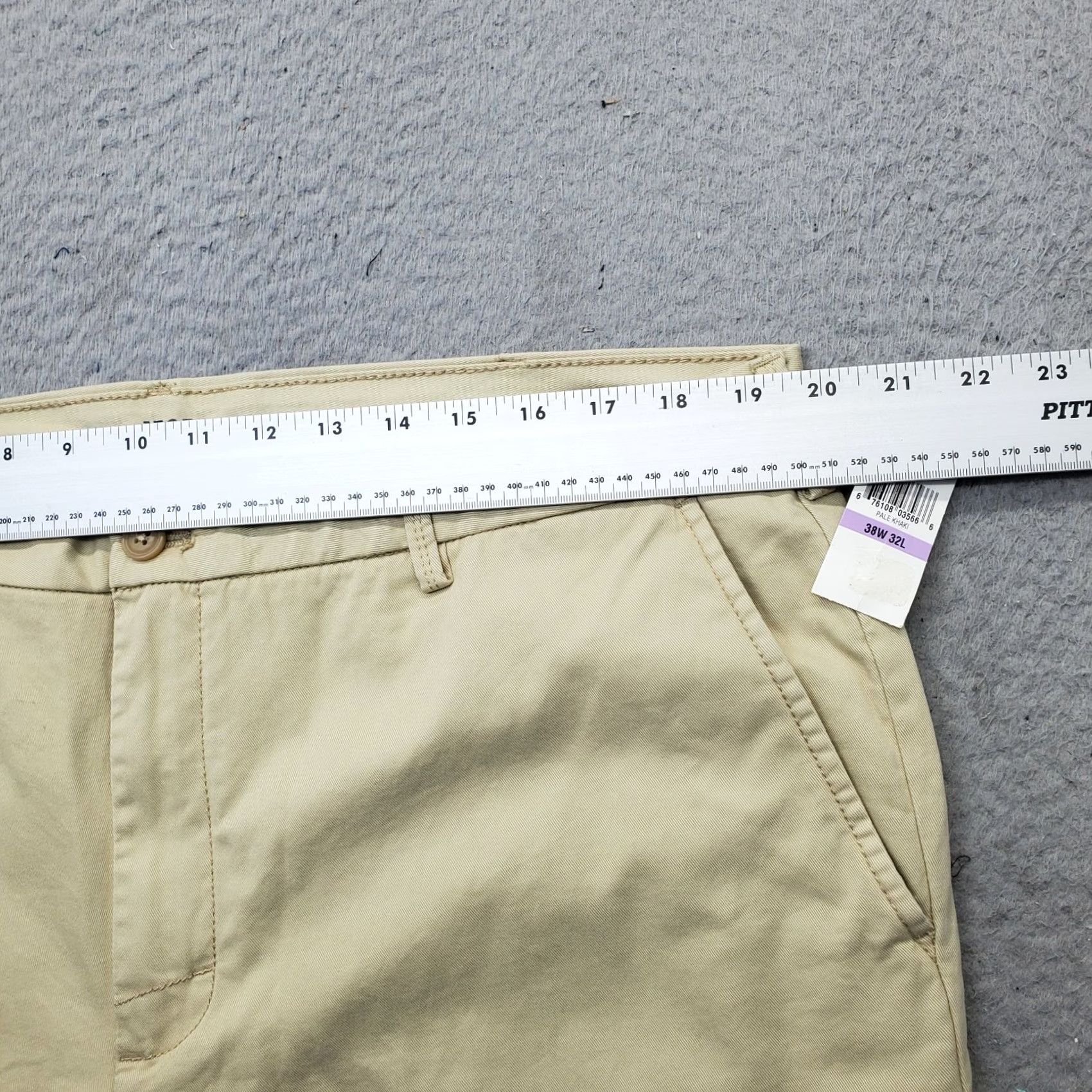 Izod IZOD Mens Chino Pants Straight Leg Flat Front 38 Tan Stretch Classic Fit Mens Size 38 Tan Chino Pants Size US 38 / EU 54 - 6 Thumbnail