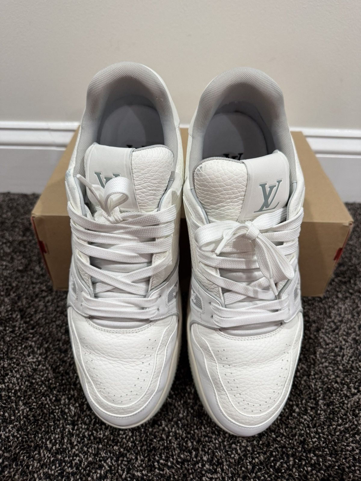 Louis Vuitton Louis Vuitton x Virgil All White #54 Low Top Trainer Sneaker Size US 9 / EU 42 - 7 Thumbnail