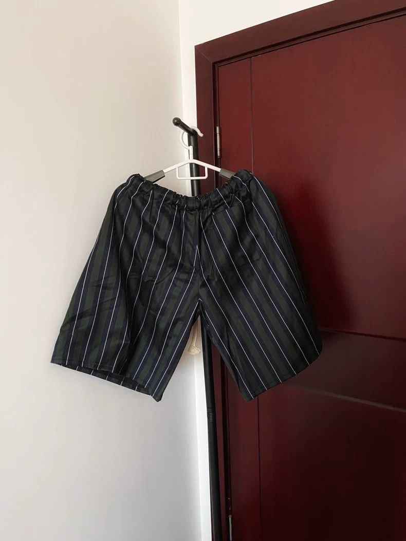 Loewe LOEWE sizeL Striped shorts Size 28" / US 6 / IT 42 - 2 Thumbnail